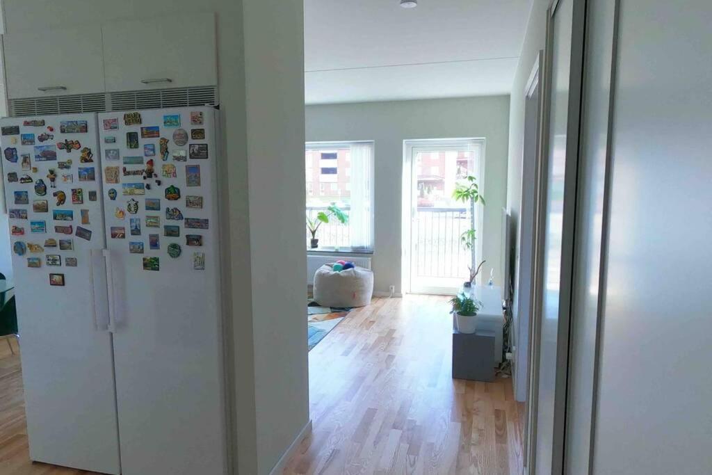 Homestay - Private Room In An Apartment Gothenburg Ngoại thất bức ảnh